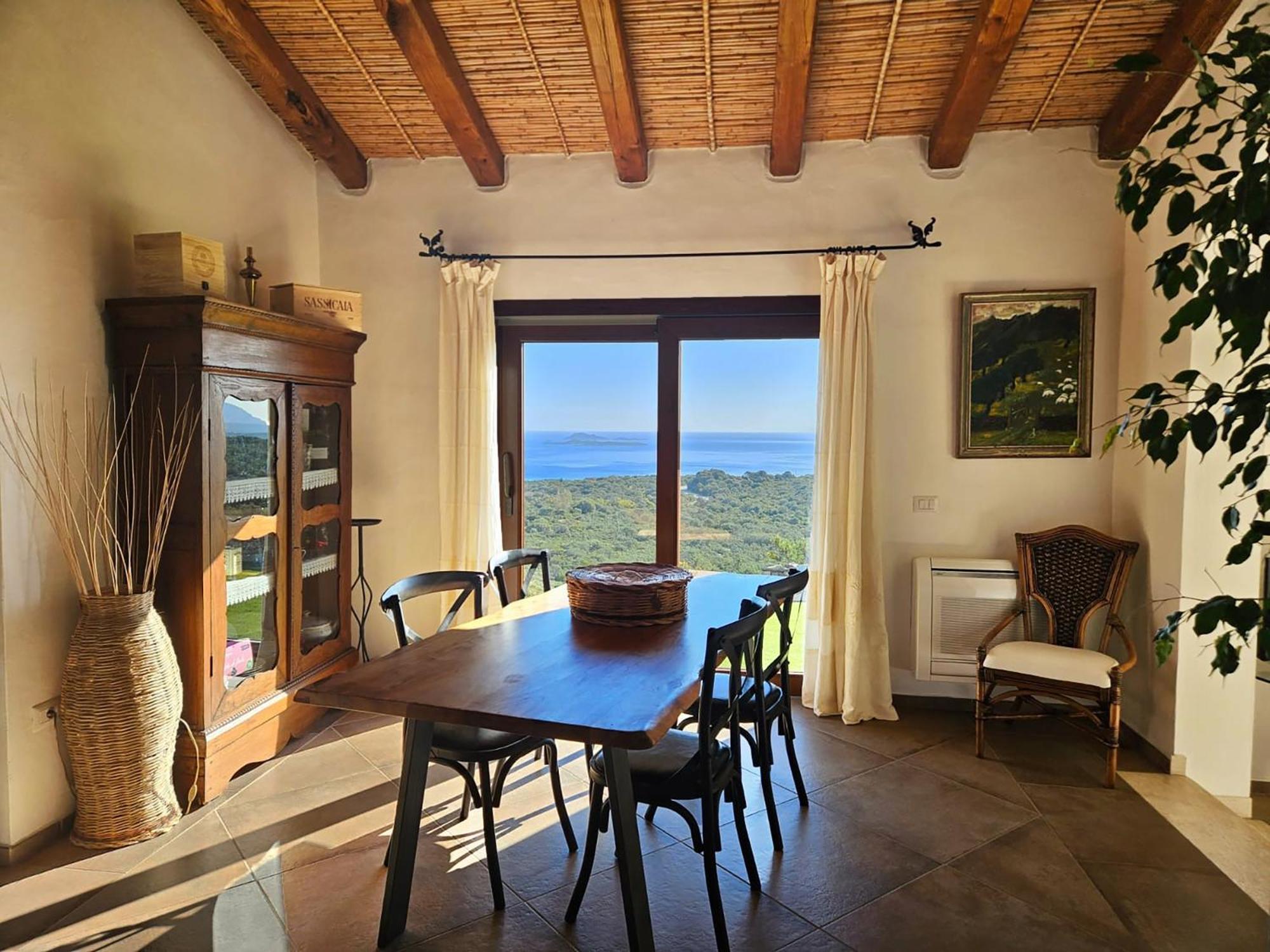 Con Incantevole Vista Mare A